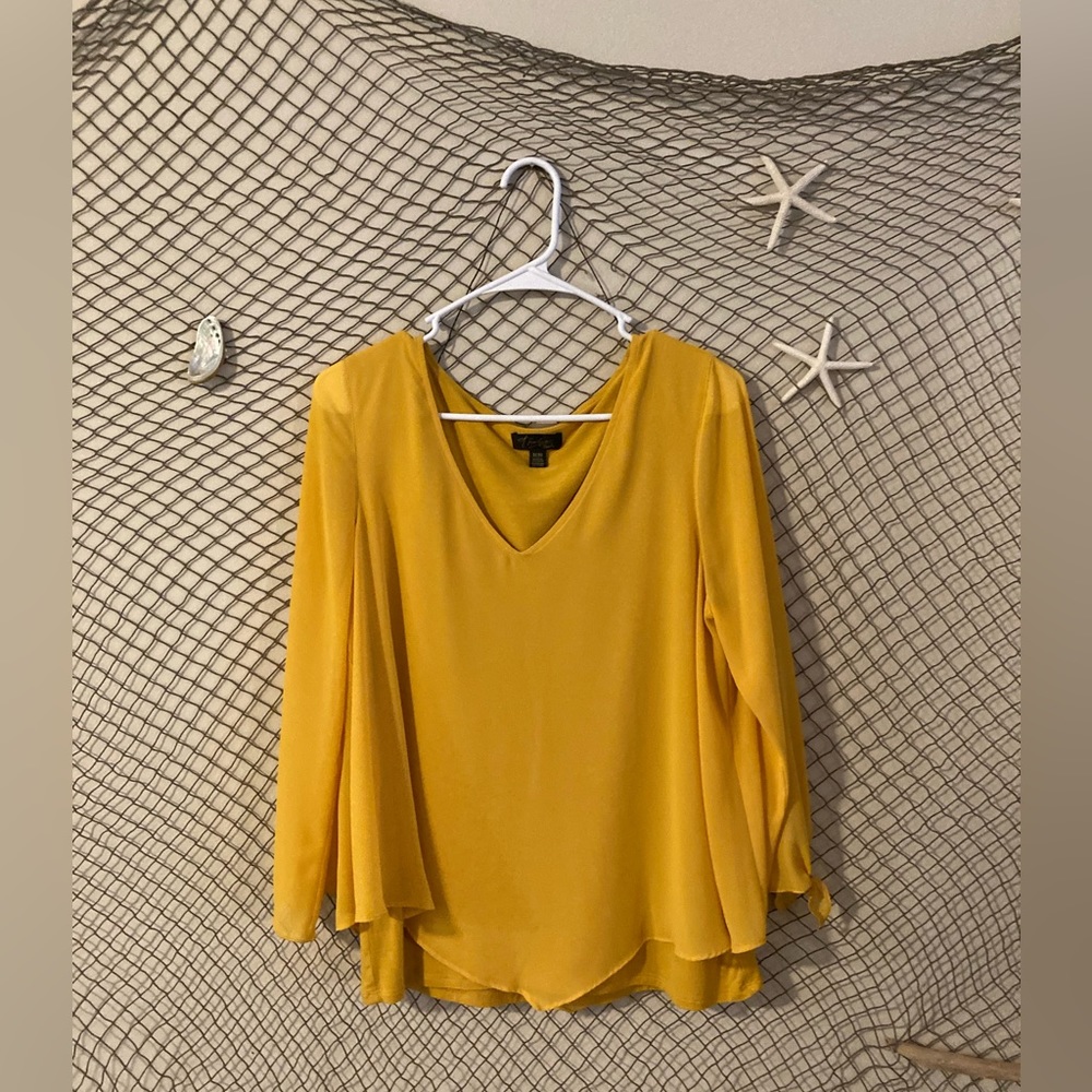 Golden yellow blouse M